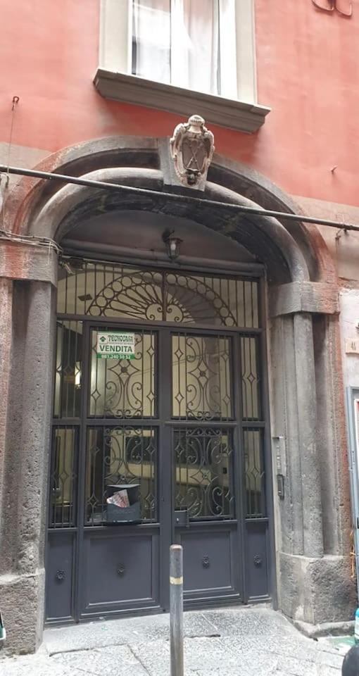 Traversa Toledo, Intero Appartamento Al Plebiscito Неаполь Екстер'єр фото